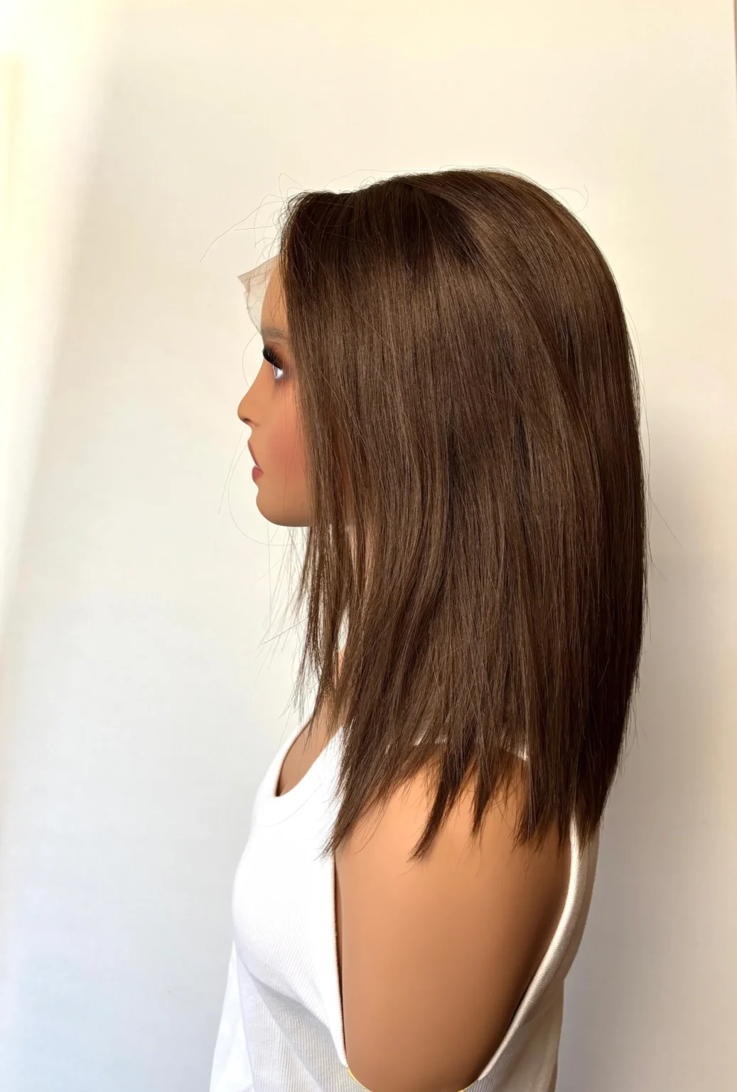 Perruque lace YANNA -M(55-56cm)- Cheveux Brésiliens -Châtain- 35cm – Image 3