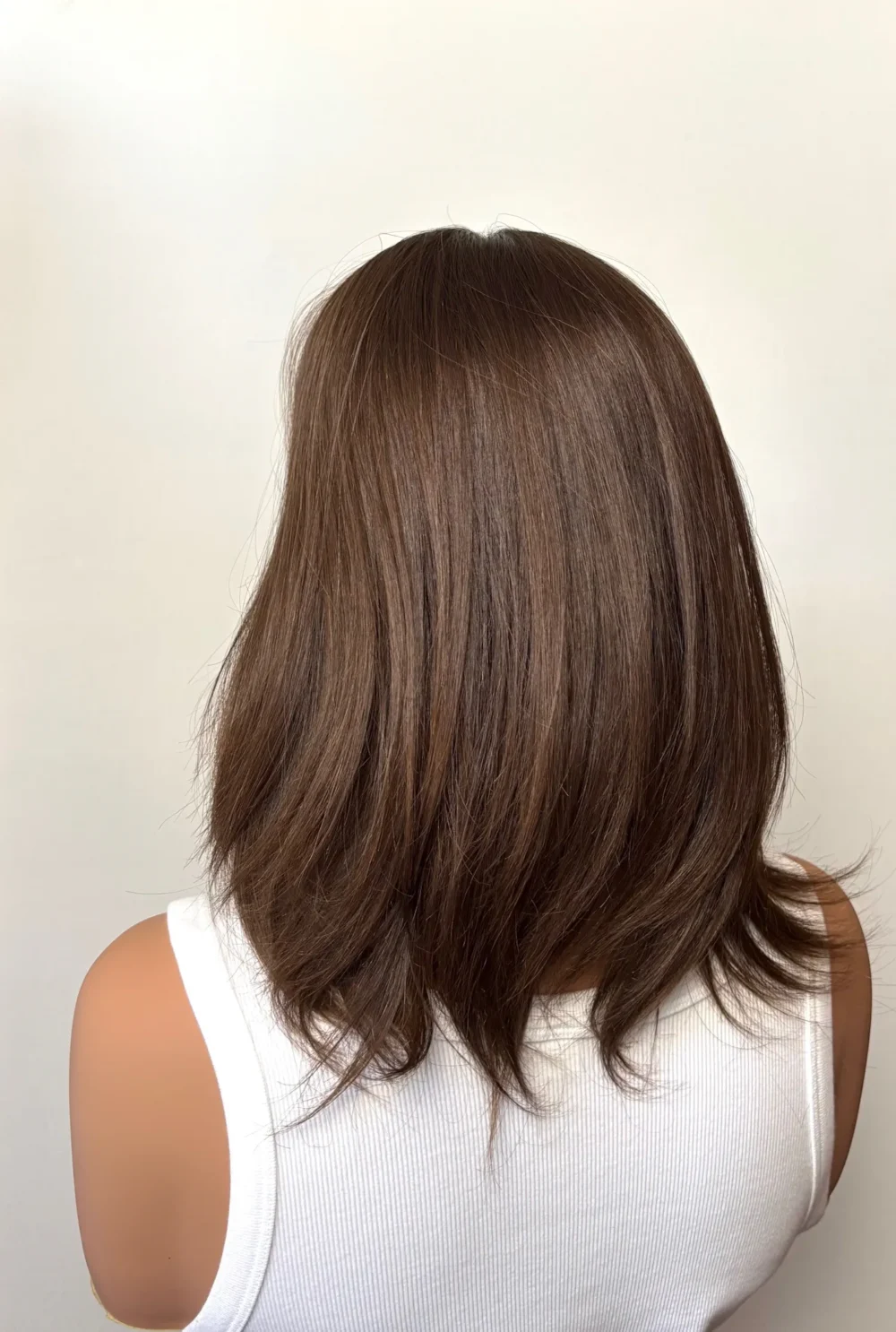 Volumateur silk NOLWENN -Cheveux vierges Europeens chatain moyen 35cm – Image 3